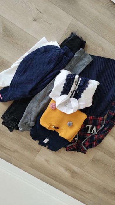 Пакет одягу в школу. Джемпер,брюки,сукня шкільна