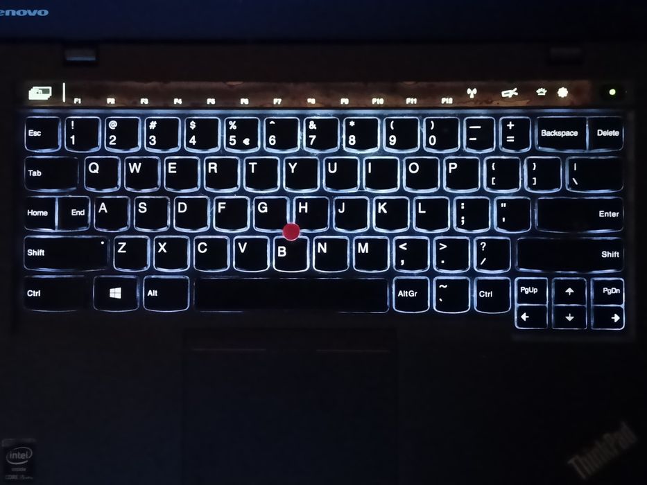 Lenovo X1 Carbon i5 2.49GHz 8GB 250GB Win10