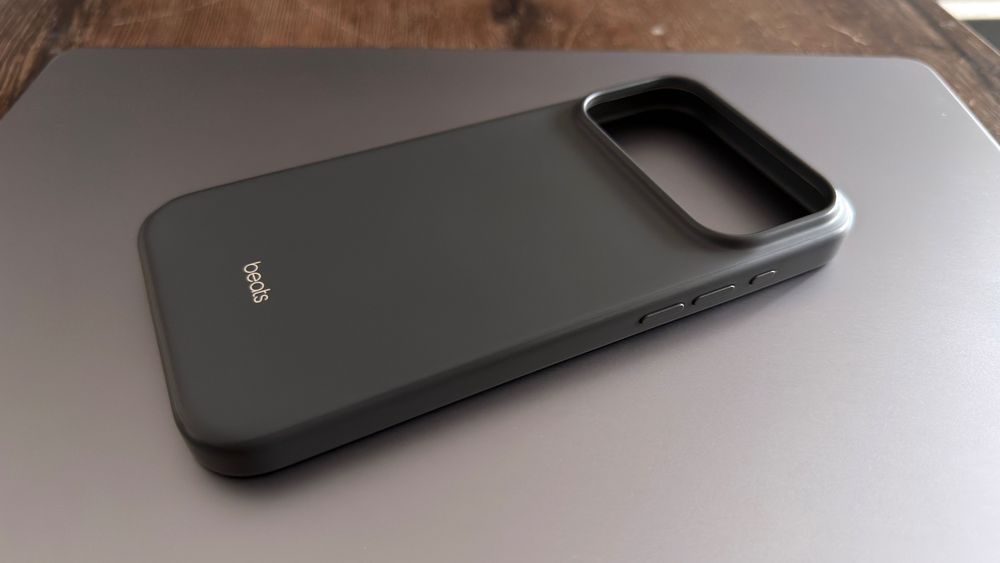 Etui BEATS zgodne z MagSafe do iPhone 17 Pro MAX