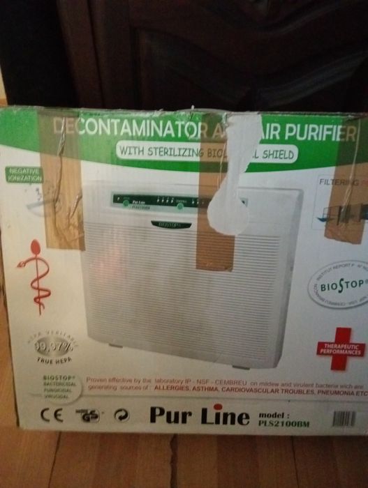 Decontaminador e purificador de ar