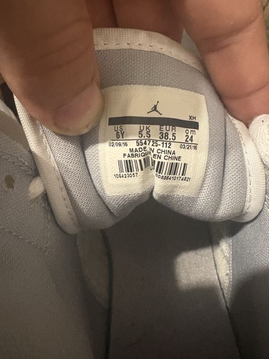Nike Air Jordan 1 Mid Triple White