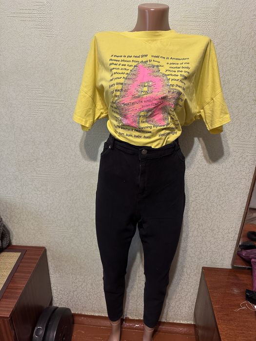 Джинсы черные