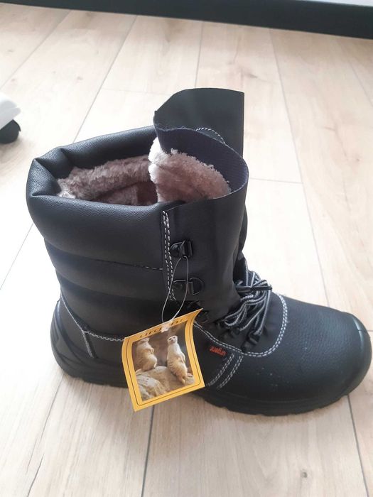 Buty robocze  zimowe firmy urgent rozmiar 44