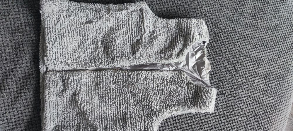 Futrzana kamizelka bezrękawnik Coccodrillo 152 cm