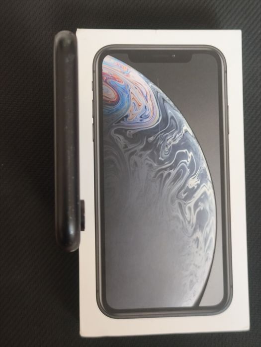 Продам iPhone XR 64GB Space Grey
