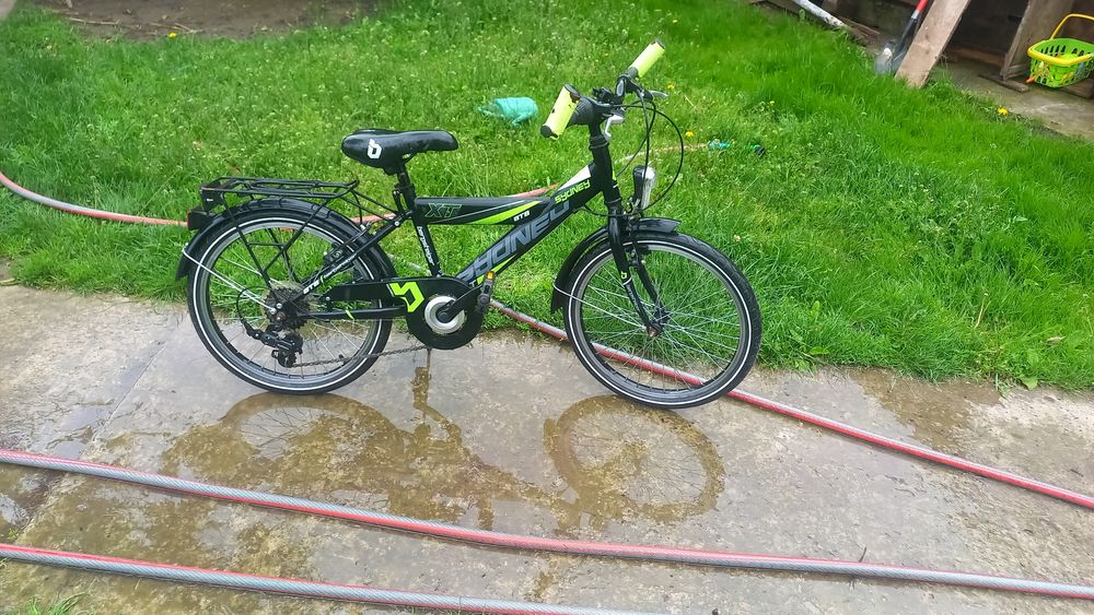 Велосипед дитячий в гарному стані на 20 колесах