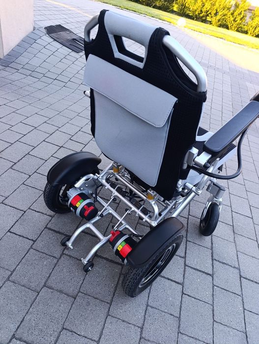 Wózek inwalidzki elektryczny