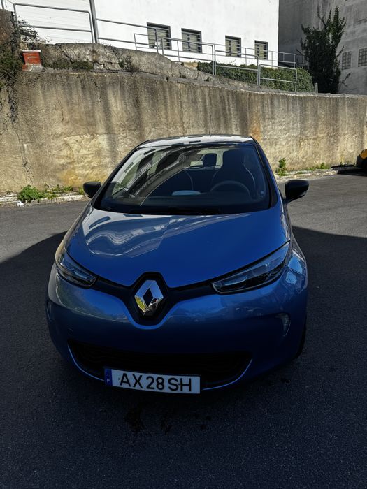 Vendo renault zoe  41kw de 2019 com 180.000kms. Baterias proprias