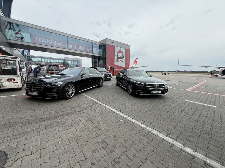 Prywatny kierowca z samochodem klasy premium