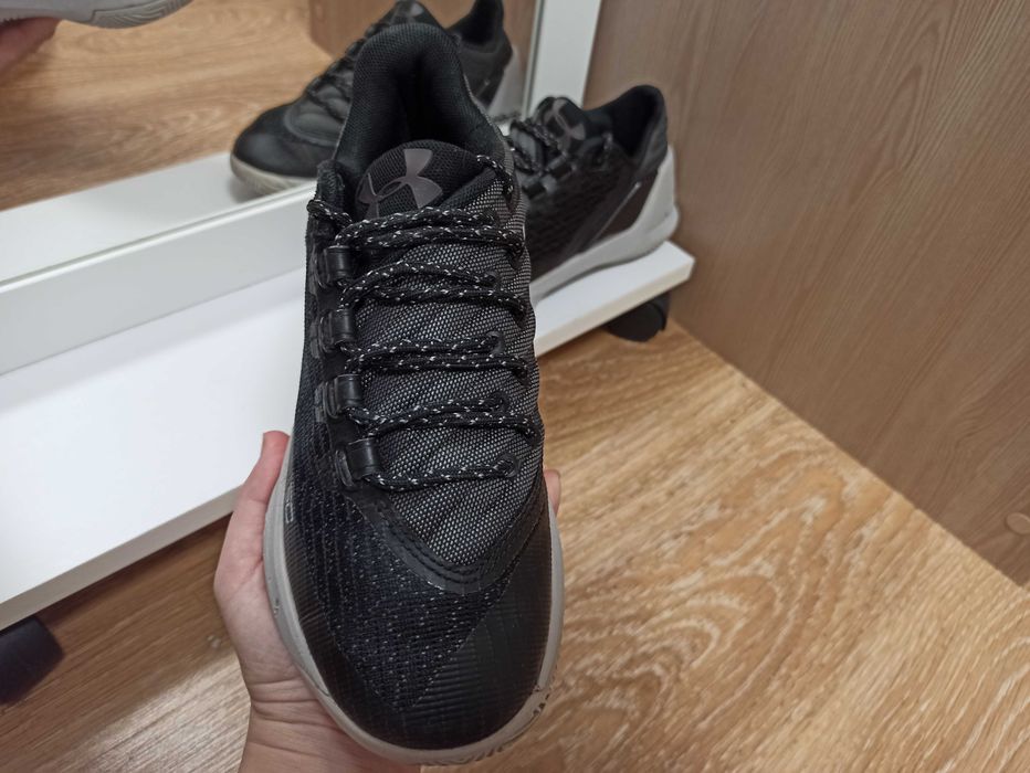 Кросівки Under Armour Curry 3 Low 35-36 р/22,5 см кроссовки оригинал
