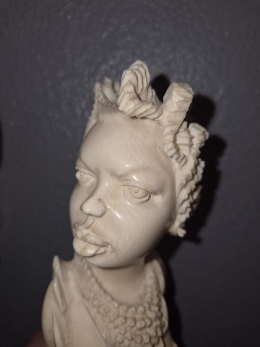 Estatua em nobre  antigo