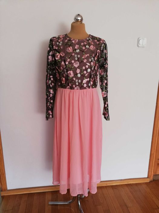 Sukienka z koronką kwiaty 38 40 S M