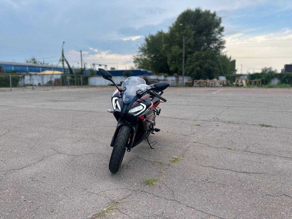 Мотоцикл CFMOTO 250SR LITE