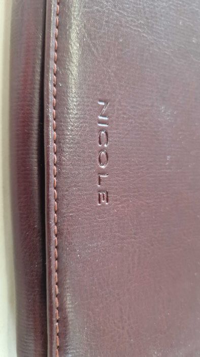 Skórzany damski portfel Nicole