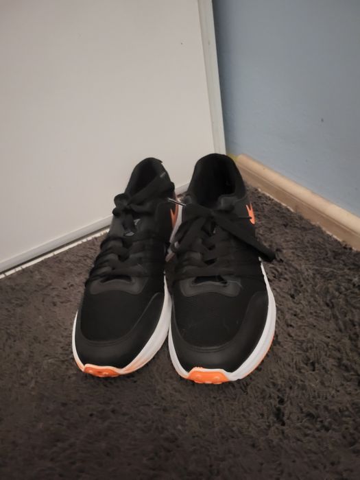 Ładne świeżę buty nike