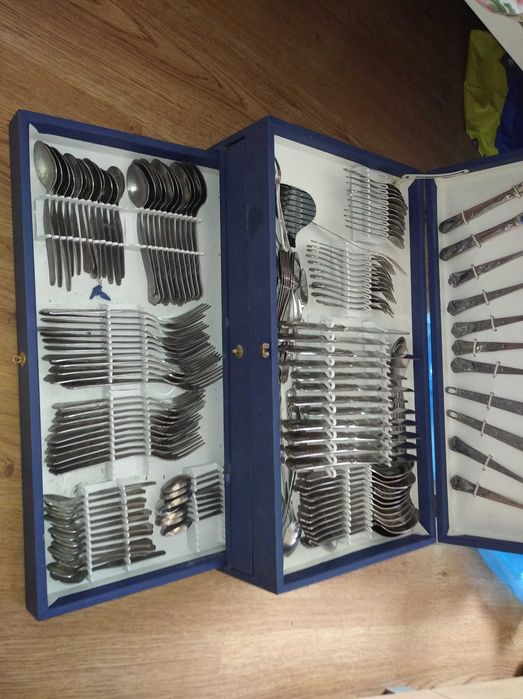 Chrome Cutlery Set in Box423702230992179204