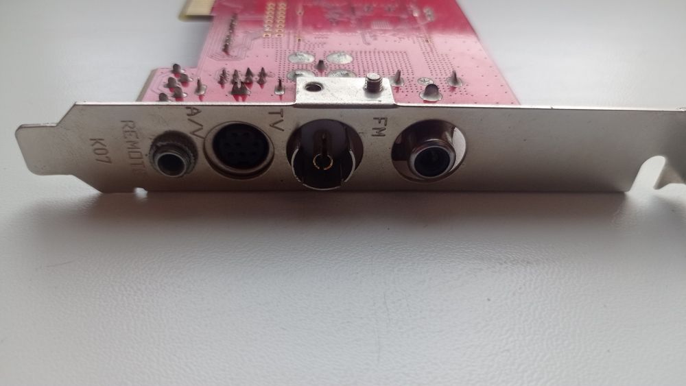 KWorld DVB-T 210SE: ТВ та FM тюнер для ПК