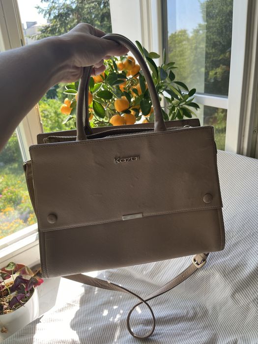 Beżowa torebka Kazar