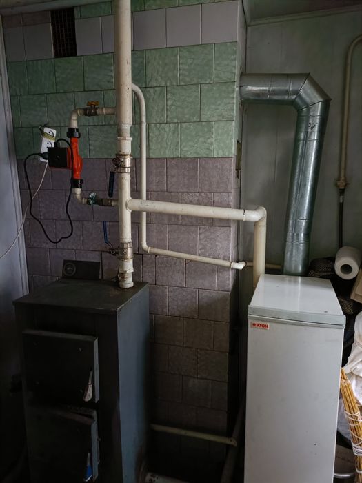 Продам півбудинку в мальовничому місці (150 км від Києва)