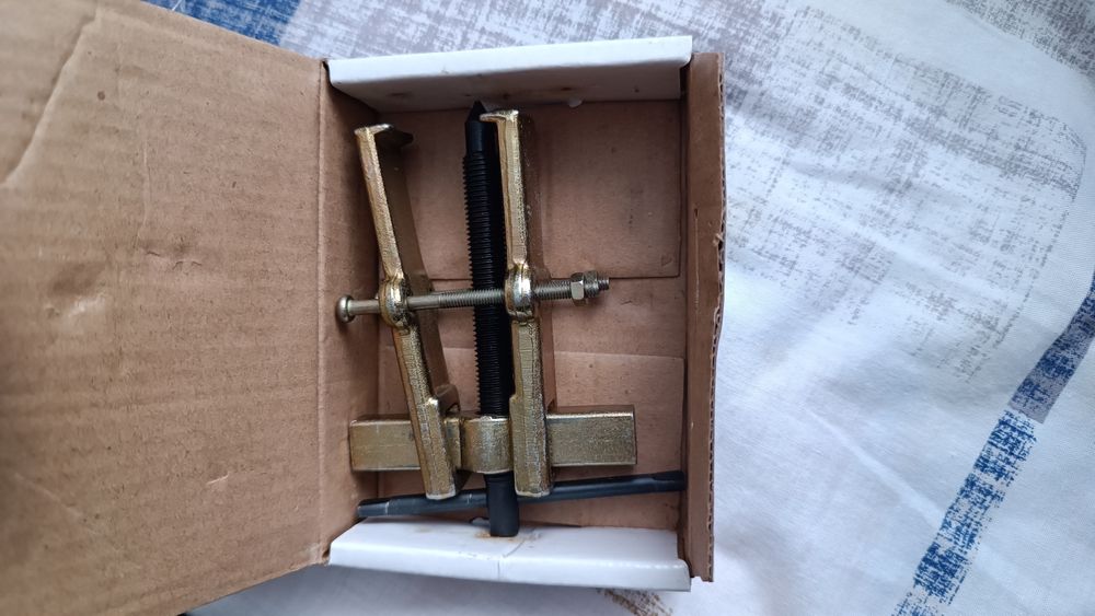 Знімач двухлаповий рейка з фіксацією 38х65мм