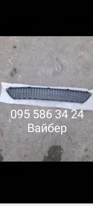 Решетка.решітка в бампер Mazda 6 Мазда 6 02-05