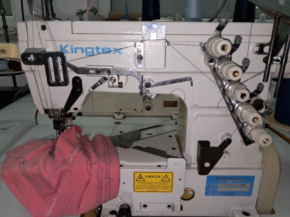 Sprzedam  pakiet ,podklejarkę ,nóż, overlock,renderkę, dwuigłówkę,stęb