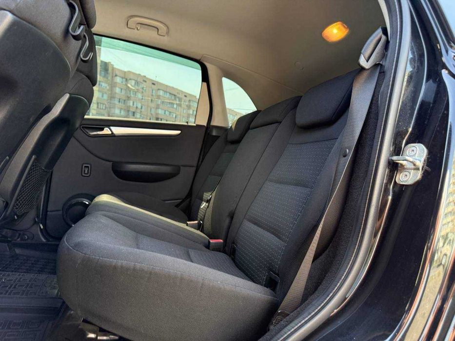 Mercedes-Benz B 170 2008р. 1.7 Бензин АКПП