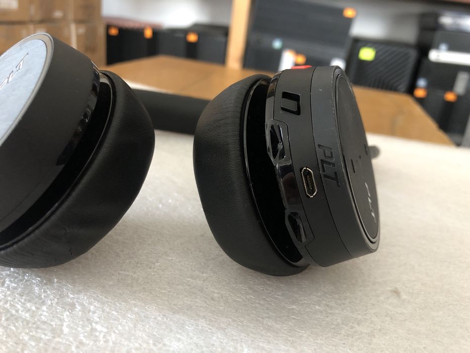 Високоякісна гарнітура Plantronics VOYAGER 4220