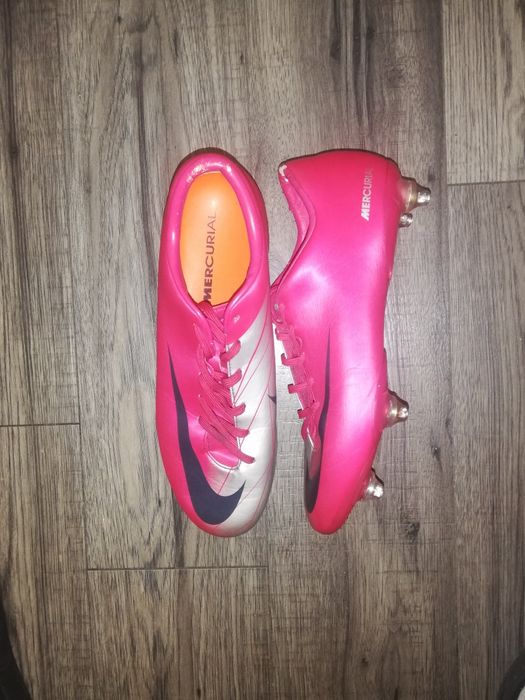 Sprzedam korki Nike mercurial wkręty rozmiar 44!!
