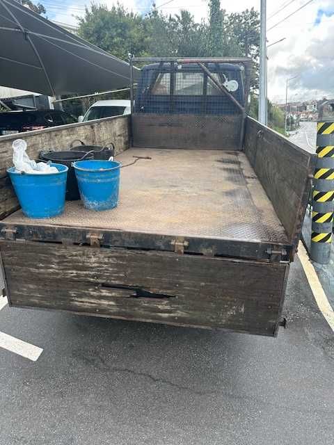 Nissan Cabstar  3500kg  caixa aberta