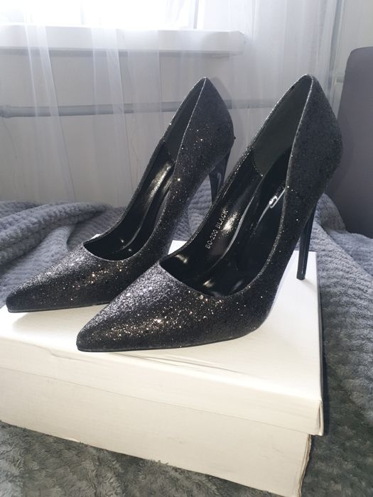 NOWE Brokatowe szpilki