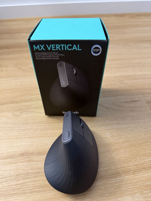 Rato ótico Logitech MX Vertical Ergonómico 4000DPI