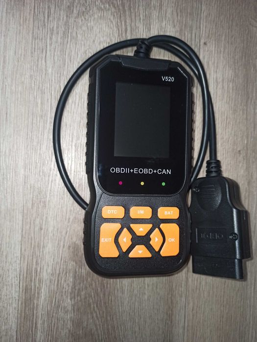 Продам автомобильный диагностический сканер OBD II V520