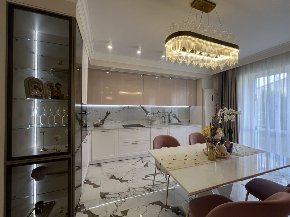 Продаж! котедж 188 м.кв Солонка близько до міста