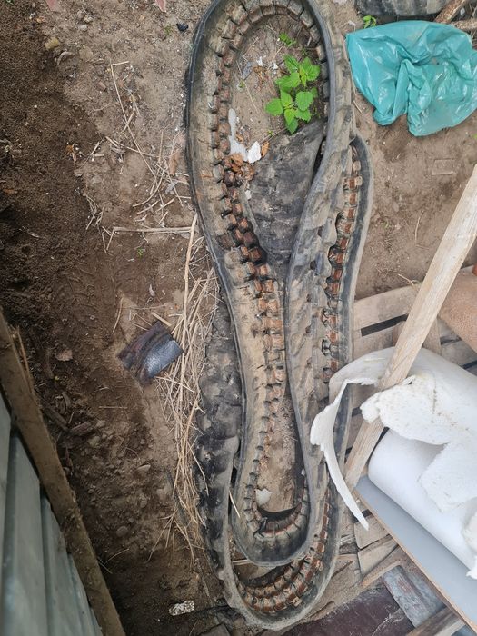 Gąsienice do koparki oddam za darmo 4szt