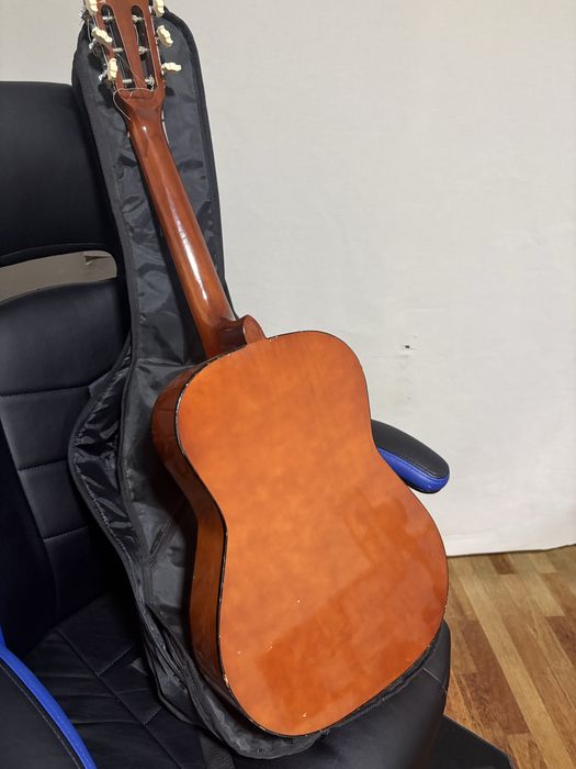 Guitarra Clássica de Estudo (Acompanha Capa Ritter e Palhetas)