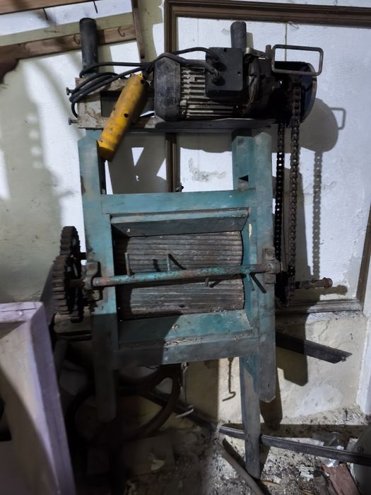 Prensa para uvas com hidráulico + esmagador