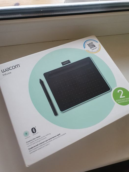 Графічний планшет Wacom Intous S Bluetooth