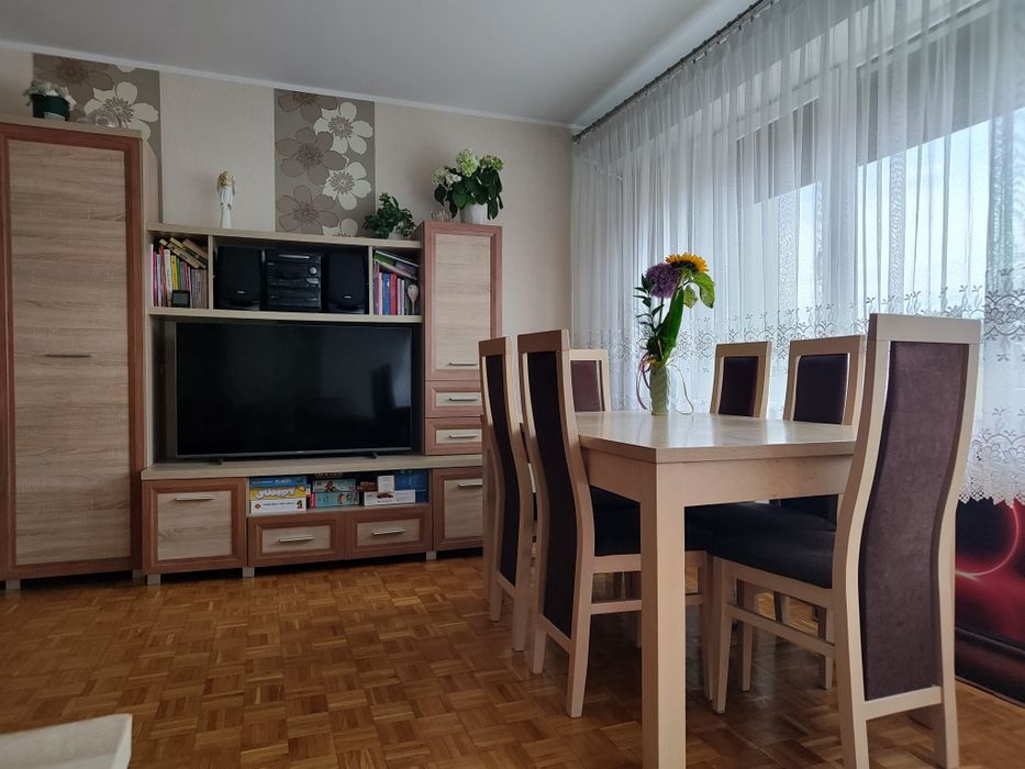 Do wynajęcia przestronne M4 – 60,5 m² | 3 pokoje + kuchnia | Blisko centrum | Gotowe do zamieszkania