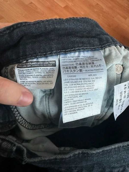 Levi’s 511 czarne jeansy W33 L32 S/M – świetny stan, klasyczny model