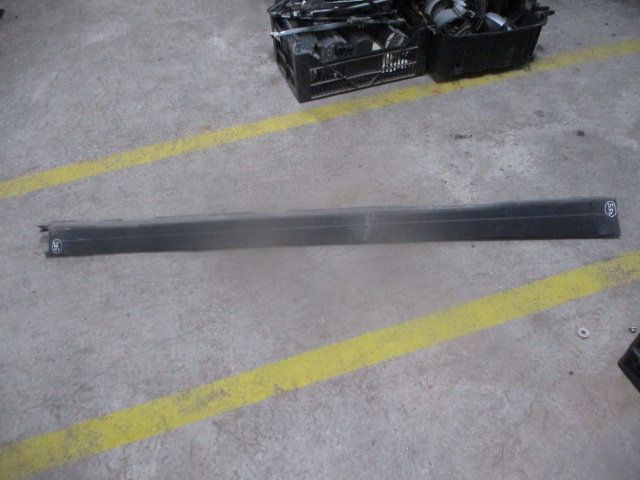 Embaladeira direita MERCEDES-BENZ EQB (X243)