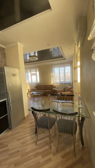 Оренда Елітної 2-кімнатної квартири в Центрі міста!