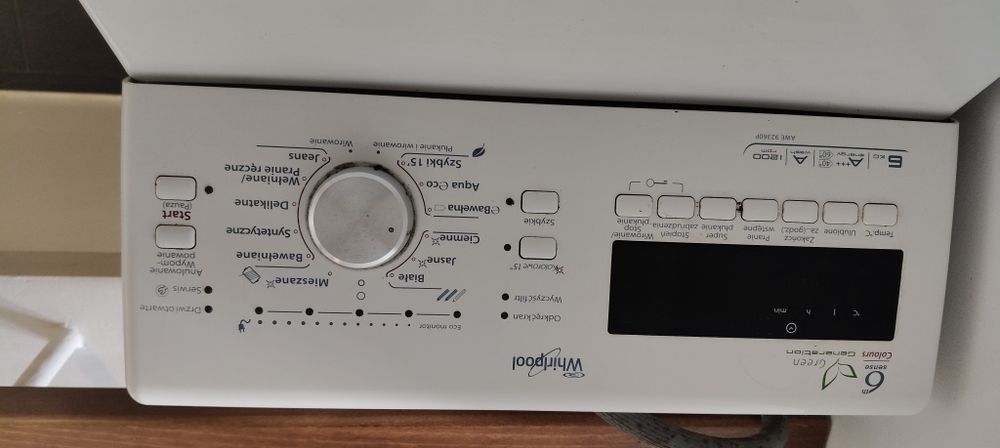 Pralka  6 kg sprawna  Whirlpool