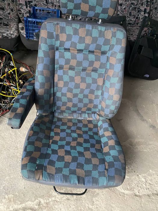 Сидіння віто 638 v220 cdi 2.3td водійське