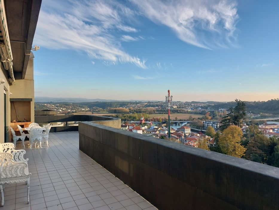 ARRENDAMENTO – Apartamento T2 Mobilado | Alta Vila Village – Águeda