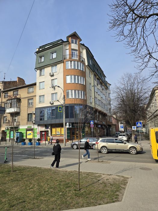 1-кім.кв. вул.Чорновола, біля Пологового будинку