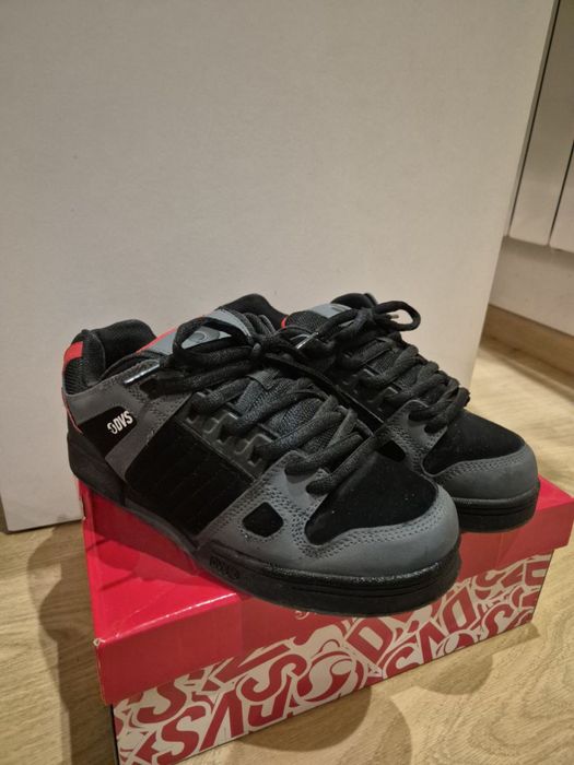 кроссовки dvs celsius с оригинальные с коробкой