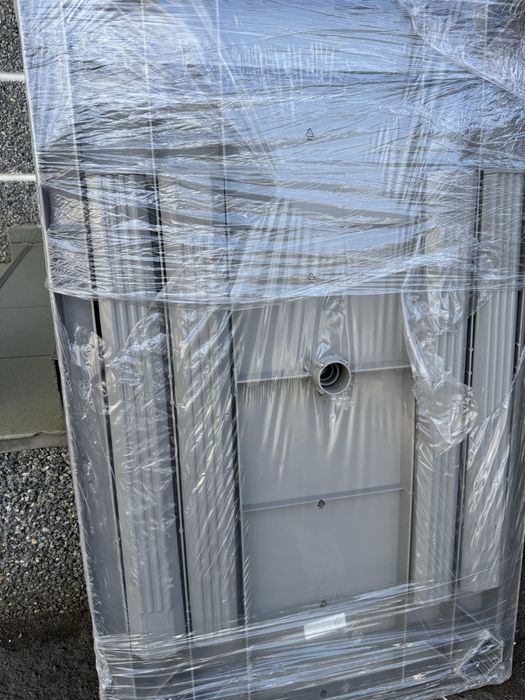 Стіл садовий сіро бежевий 130*75 см пластиковий