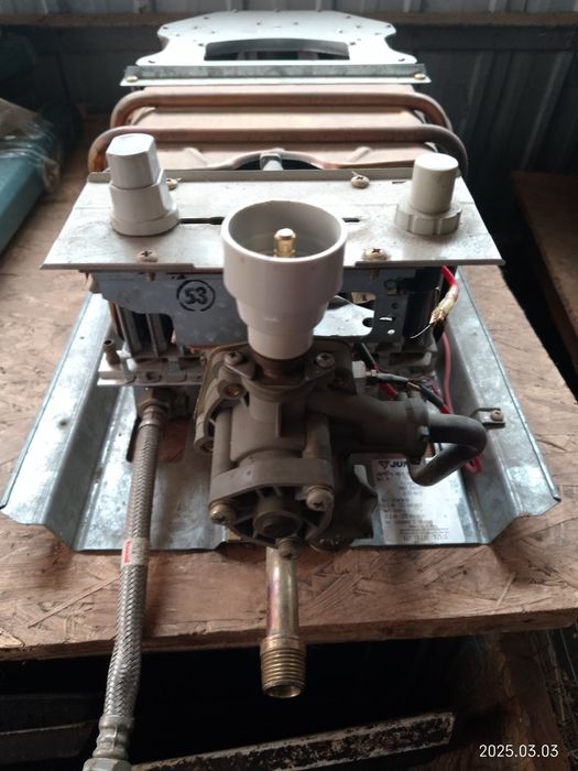 Газовая колонка Junkers