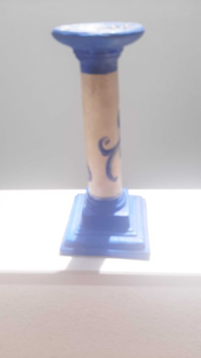 Castiçal pintado à mão